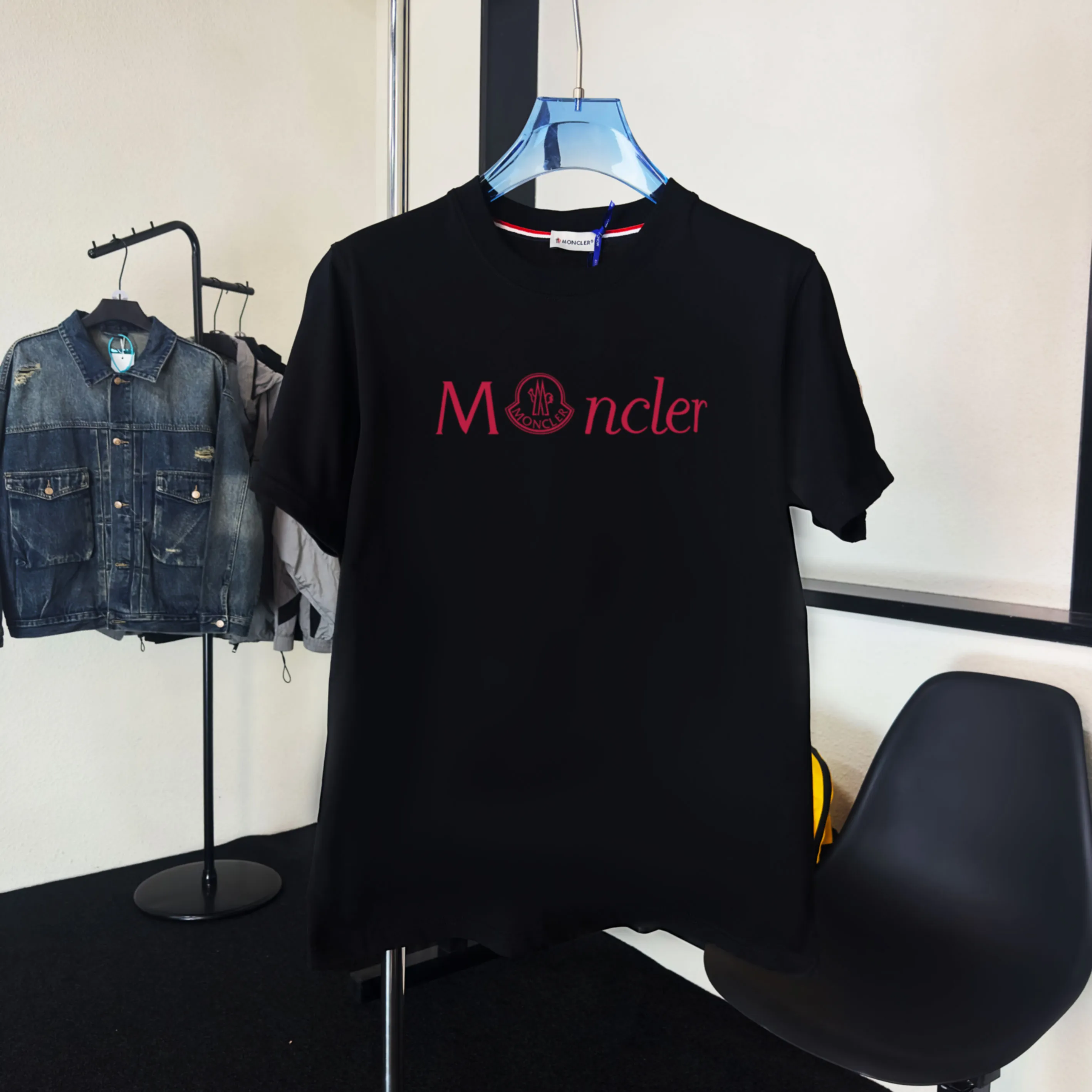 《 ~NFC ~ 》《Moncler~ 》2025New Arrival Quality T , Versatile Quality ！ ‼ 32 250G ‼ ， ， ， ， T 🤪 Sizes：S-M-L-XL-2XL ：Black，White， Same Style